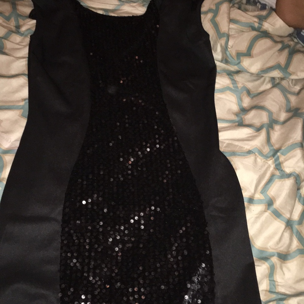 Sleeveless little black dress